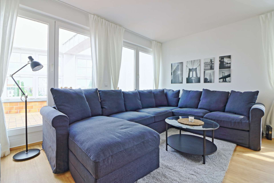 Gemütlich eingerichtete 4-Zimmer Dachgeschoss Wohnung mit Balkon – geeignet als Business WG, 10785 Berlin, Tiergarten