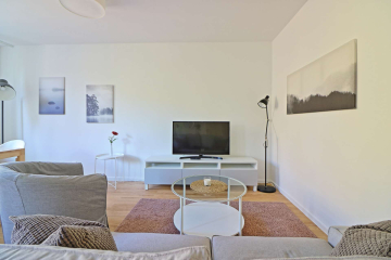 Wohnzimmer3 - Möblierte 2-Zimmer in ruhiger Lage an der Spree