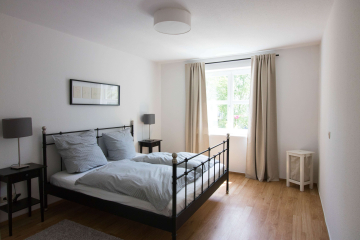 Schlafzimmer - Modern möblierte 3-Zimmer-Wohnung im Herzen Berlins