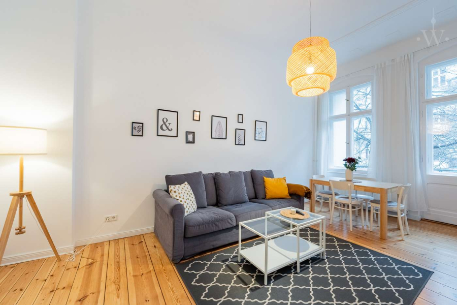 Sanierte und möblierte Altbauwohnung mitten im Kiez!, 10437 Berlin, Prenzlauer Berg