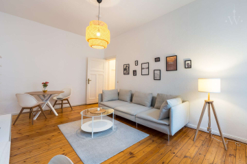 woonwoon-berlin-wohnen-auf-zei - Charmante 2-Zimmerwohnung mit Balkon: Schöne vollmöblierte Altbau-Wohnung im Szeneviertel Wedding