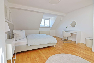 Schlafzimmer5 - 2 Zimmer Dachgeschoss-Wohnung im angesagten Szenebezirk Prenzlauer Berg
