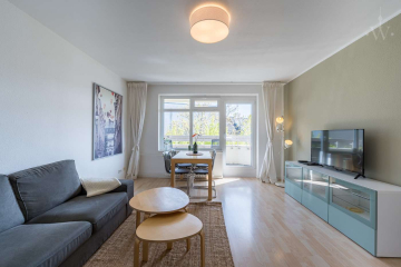 Wohnzimmer - Gemütlich möblierte 2-Zimmer-Wohnung im angesagten Szenekiez