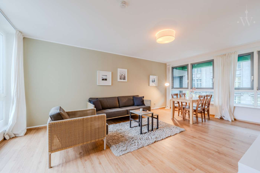 Cosy and central: 2-room flat directly at Checkpoint Charlie, 10969 Berlin, Kreuzberg